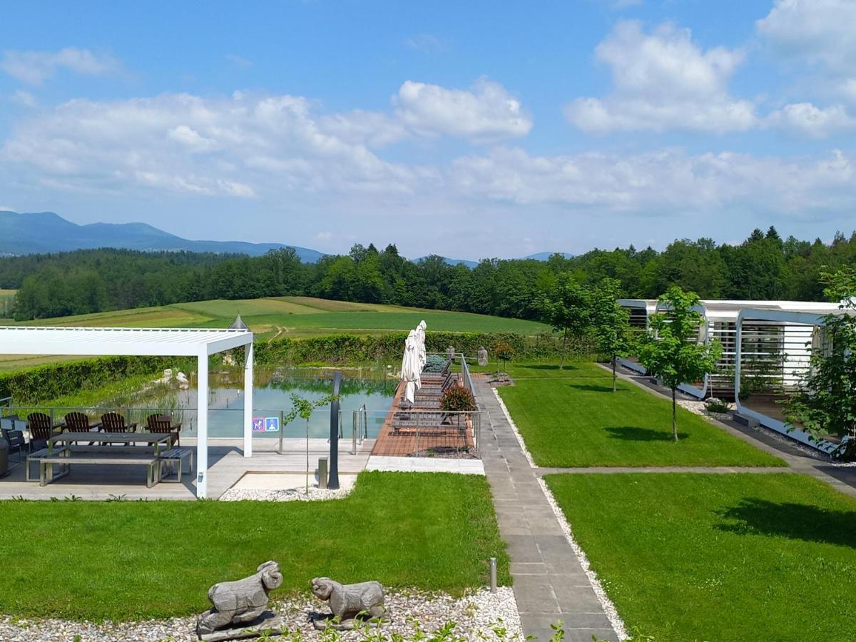 Glamping Maleric With Natural Pool Dragatuš エクステリア 写真
