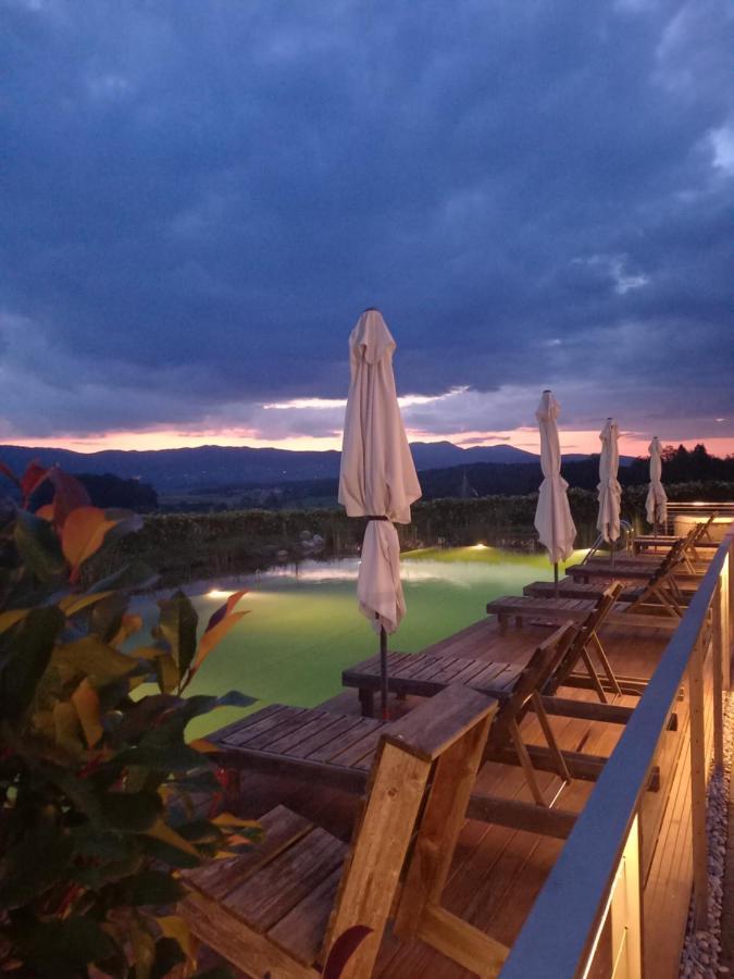 Glamping Maleric With Natural Pool Dragatuš エクステリア 写真