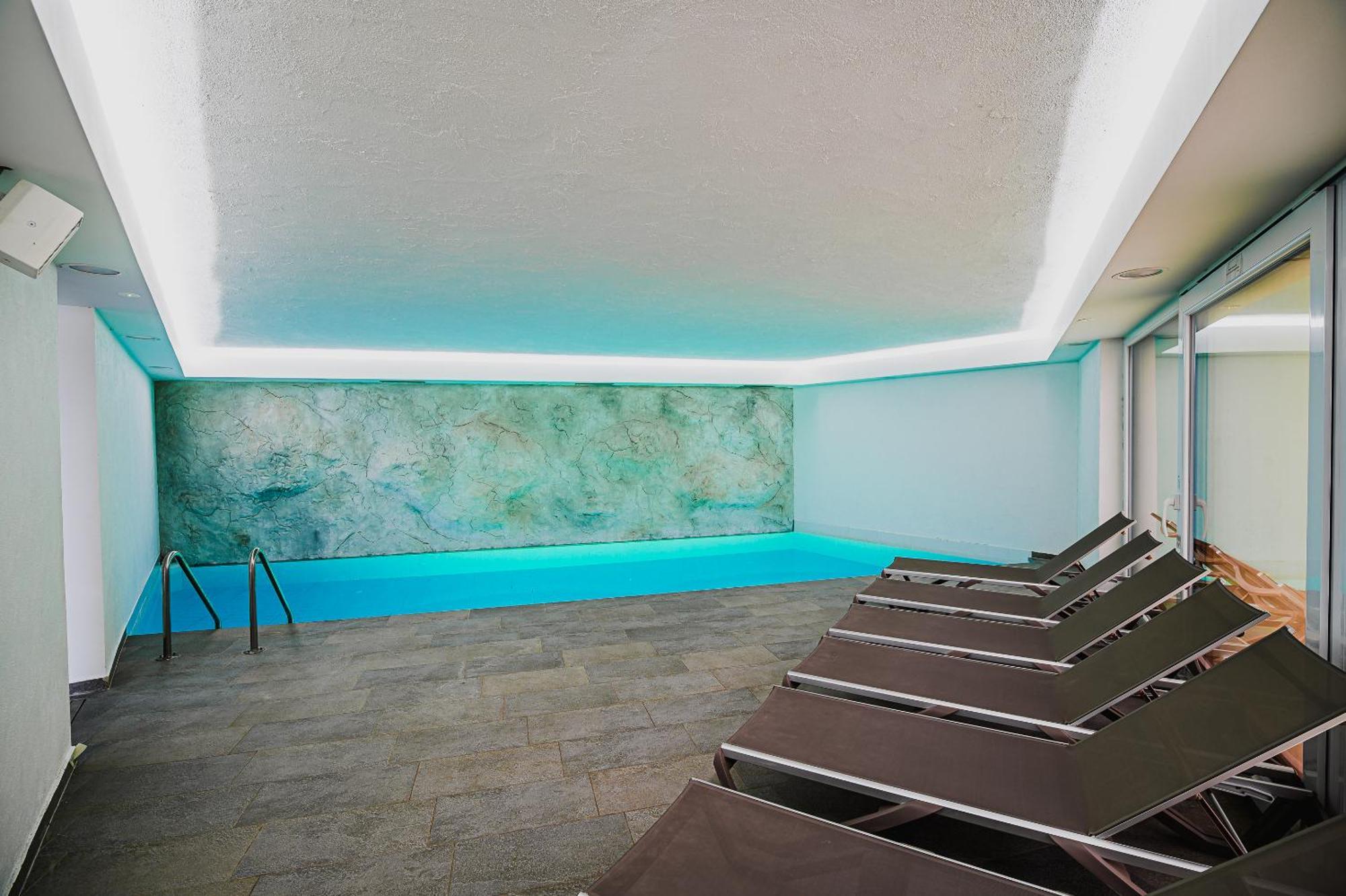 Glamping Maleric With Natural Pool Dragatuš エクステリア 写真