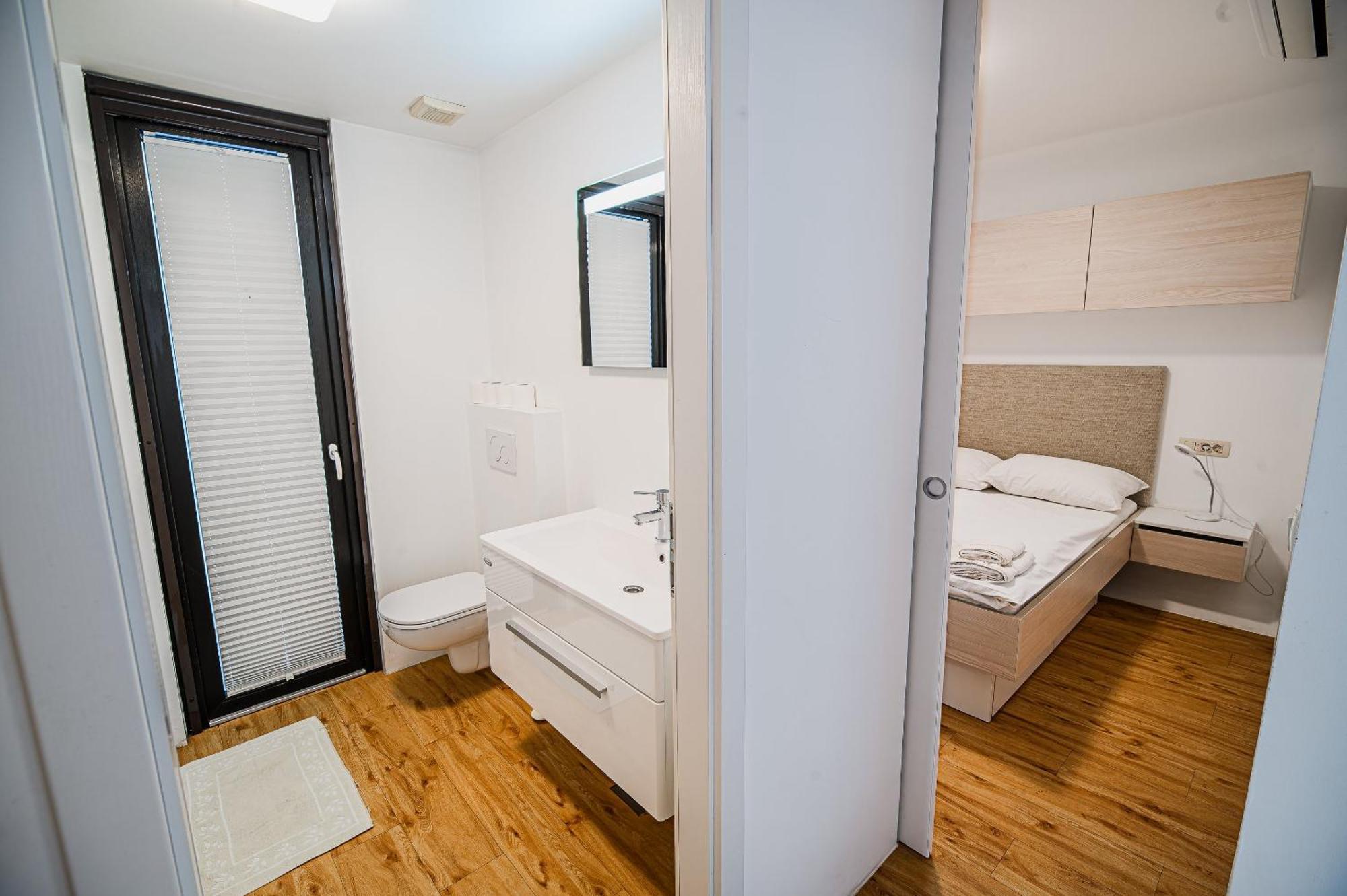 Glamping Maleric With Natural Pool Dragatuš エクステリア 写真
