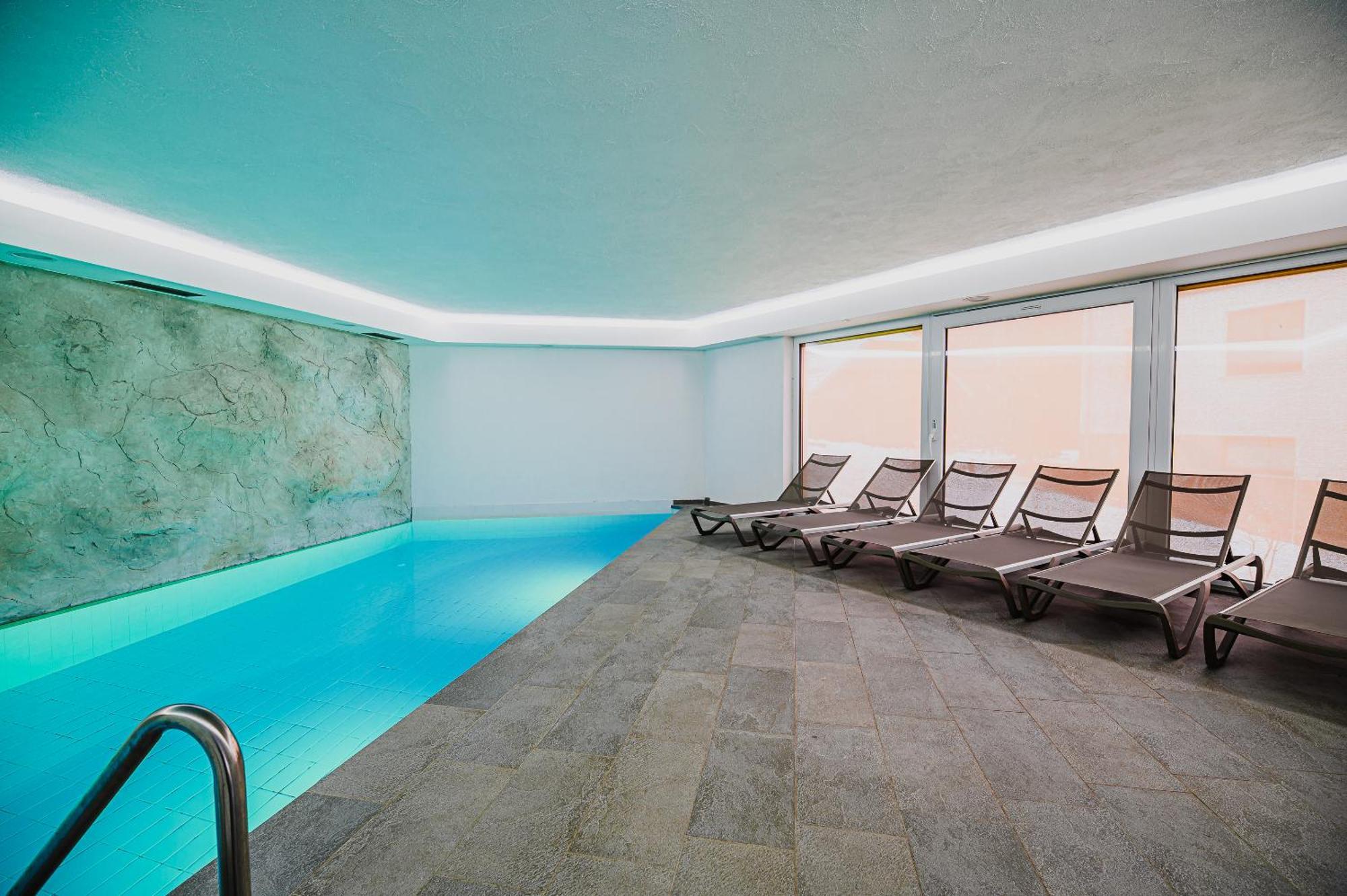 Glamping Maleric With Natural Pool Dragatuš エクステリア 写真