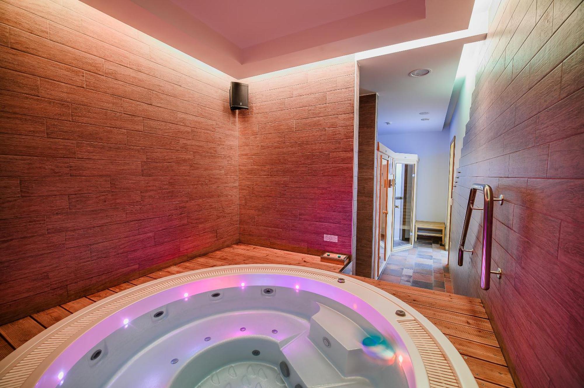 Glamping Maleric With Natural Pool Dragatuš エクステリア 写真