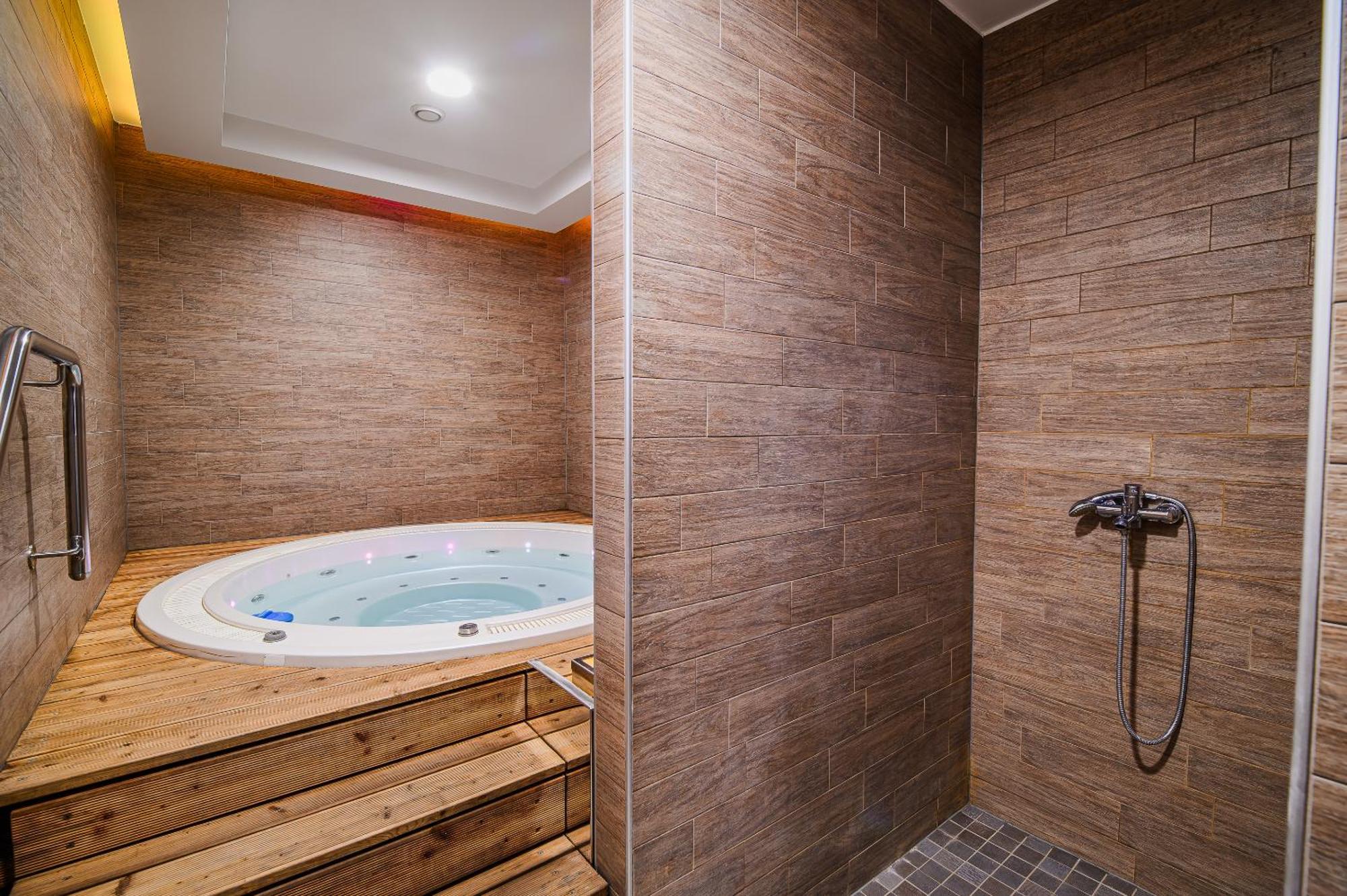 Glamping Maleric With Natural Pool Dragatuš エクステリア 写真