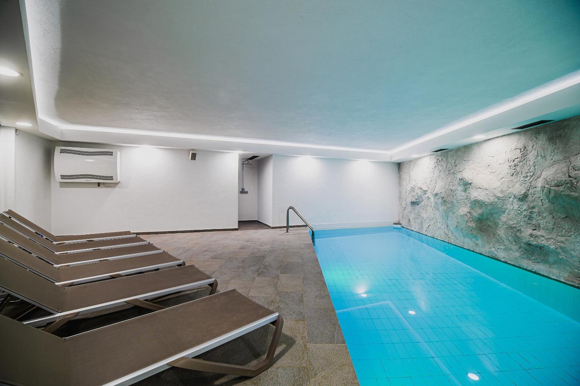 Glamping Maleric With Natural Pool Dragatuš エクステリア 写真
